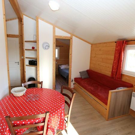 Chalets De La Plaine Villebret Buitenkant foto